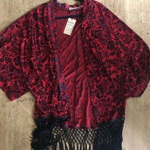 Reverse kimono NWT